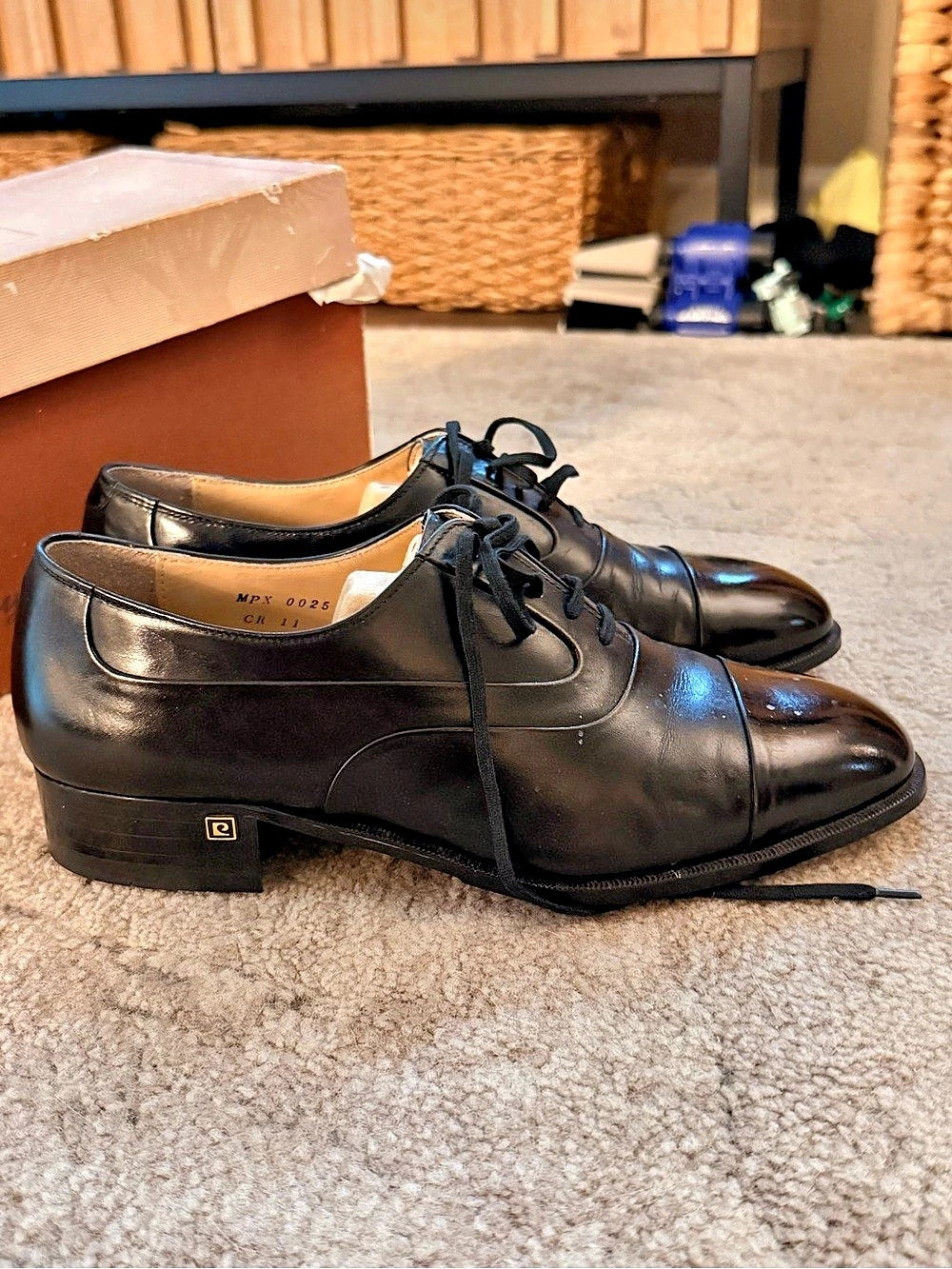 Pierre Cardin Black Lace-Up Oxfords